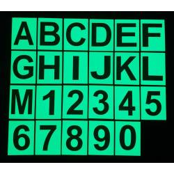 Phosphoreszierende Buchstaben und Zahlen in PVC