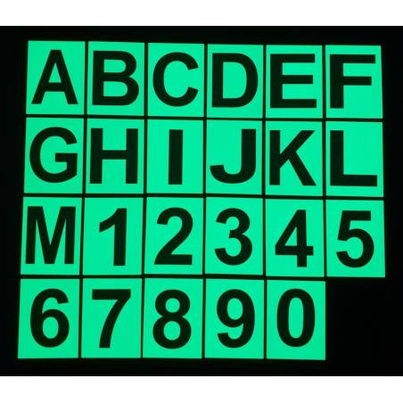 Phosphoreszierende Buchstaben und Zahlen in PVC