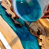 Epoxy Harze und „Fluss-tisch“